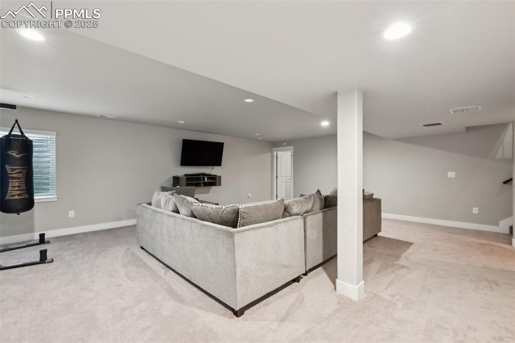 Image 29 of 43: Recreation Room