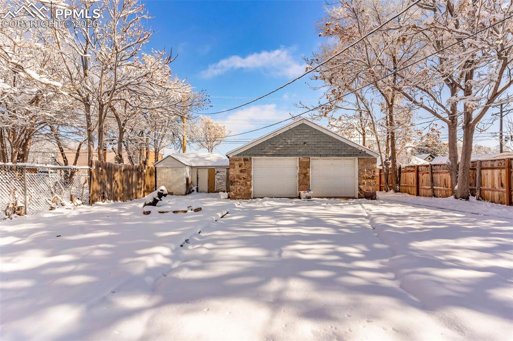 Image 22 of 24: No Description Available