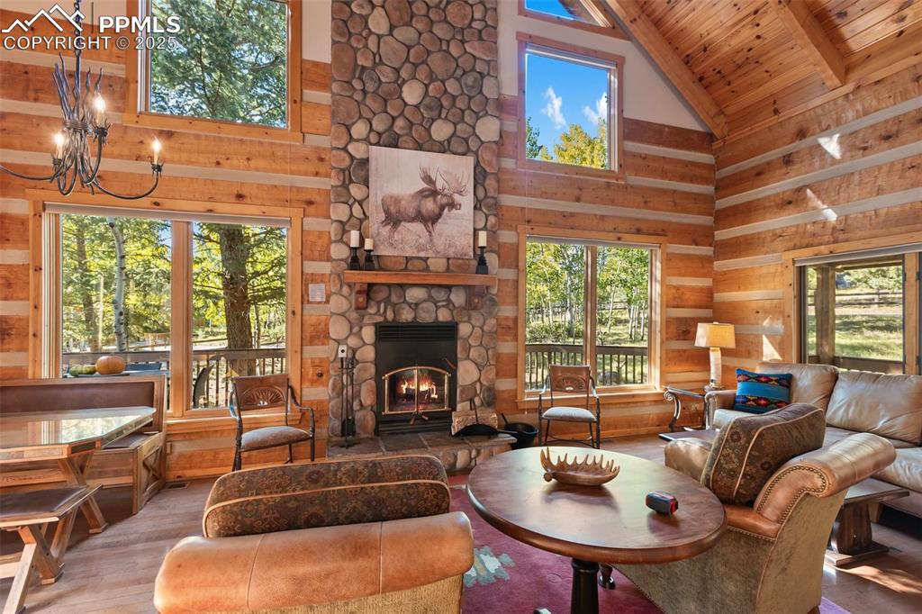 Image 7 of 46: Living Room