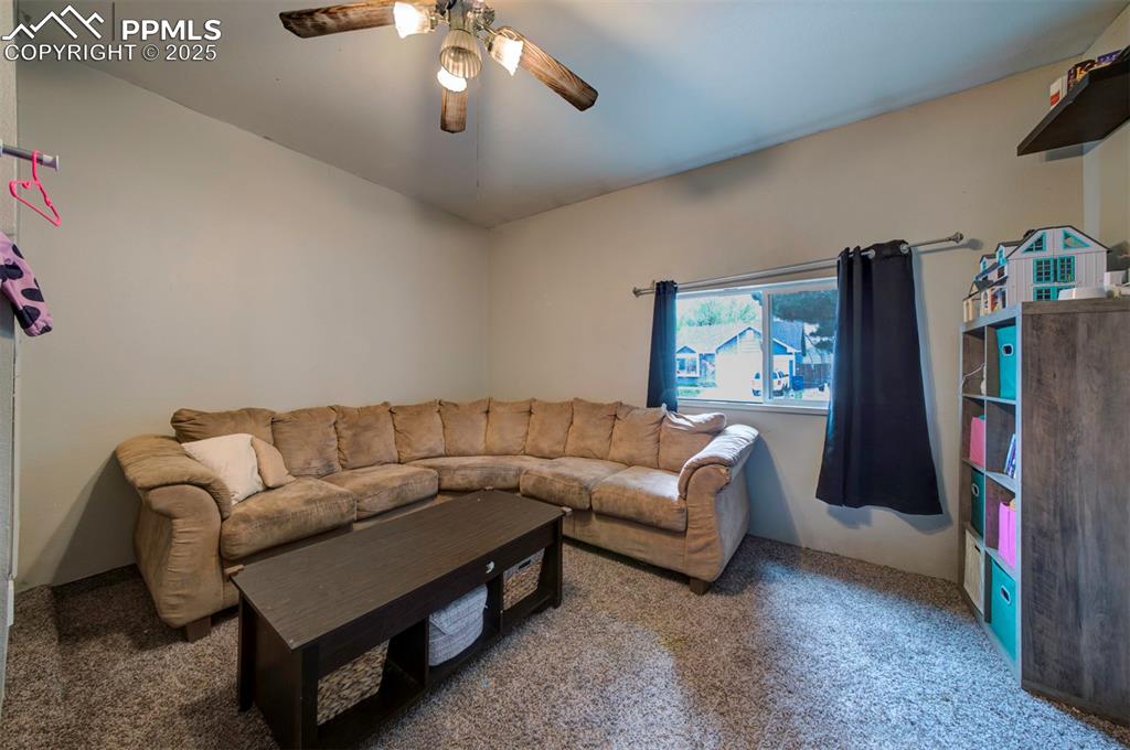 Image 13 of 18: Living Room