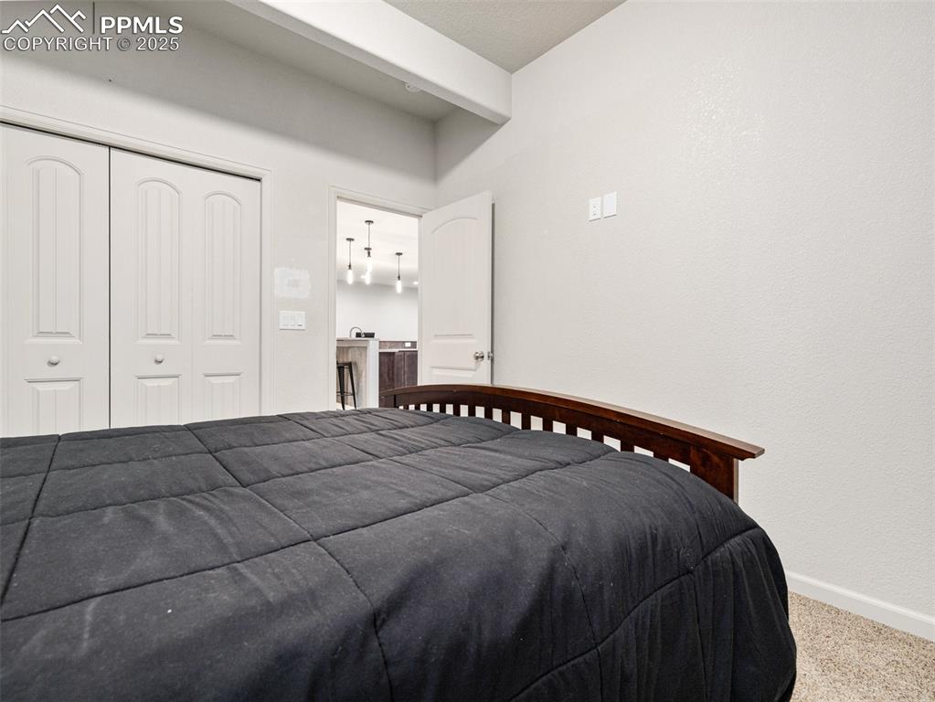 Image 32 of 44: Bedroom