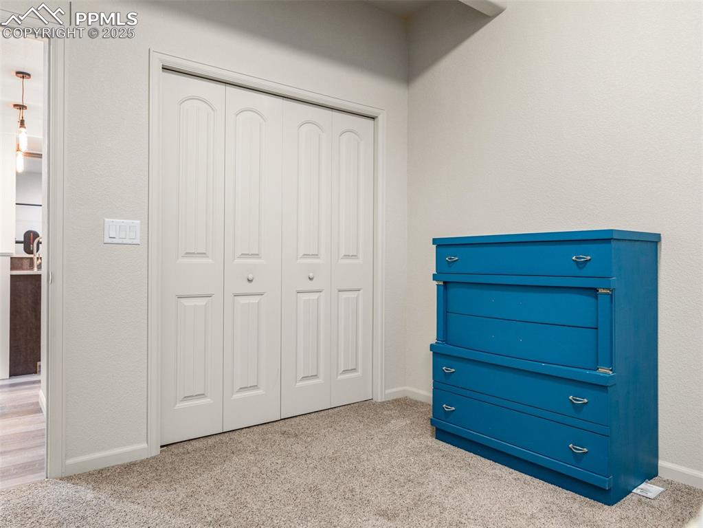 Image 34 of 44: Bedroom