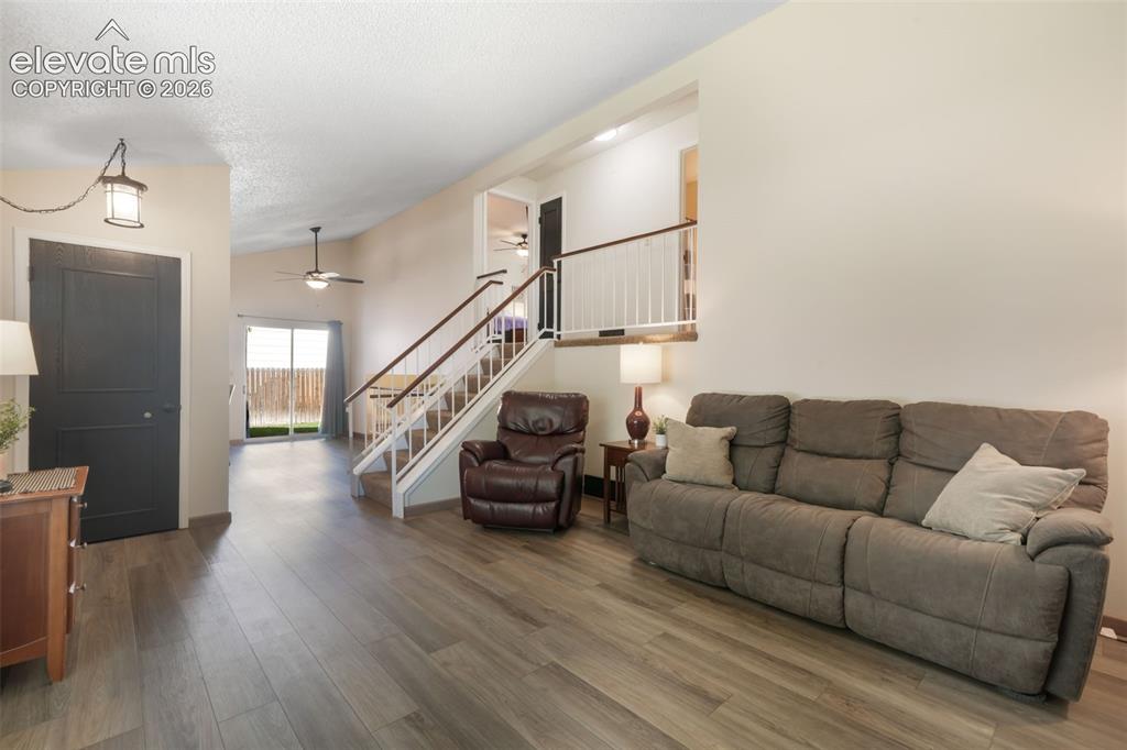 Image 3 of 50: Floor Plan 