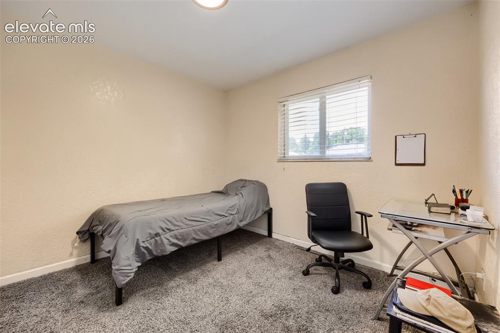 Image 17 of 28: Bedroom