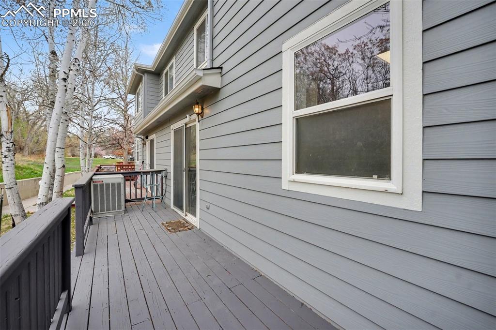 Image 22 of 38: Deck