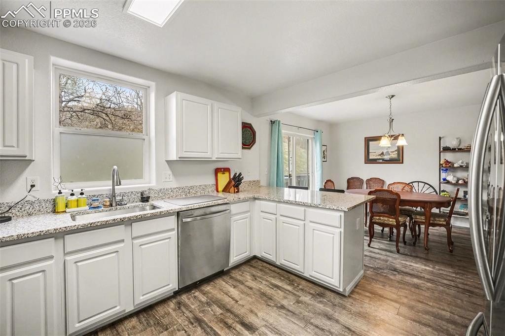 Image 8 of 38: Kitchen