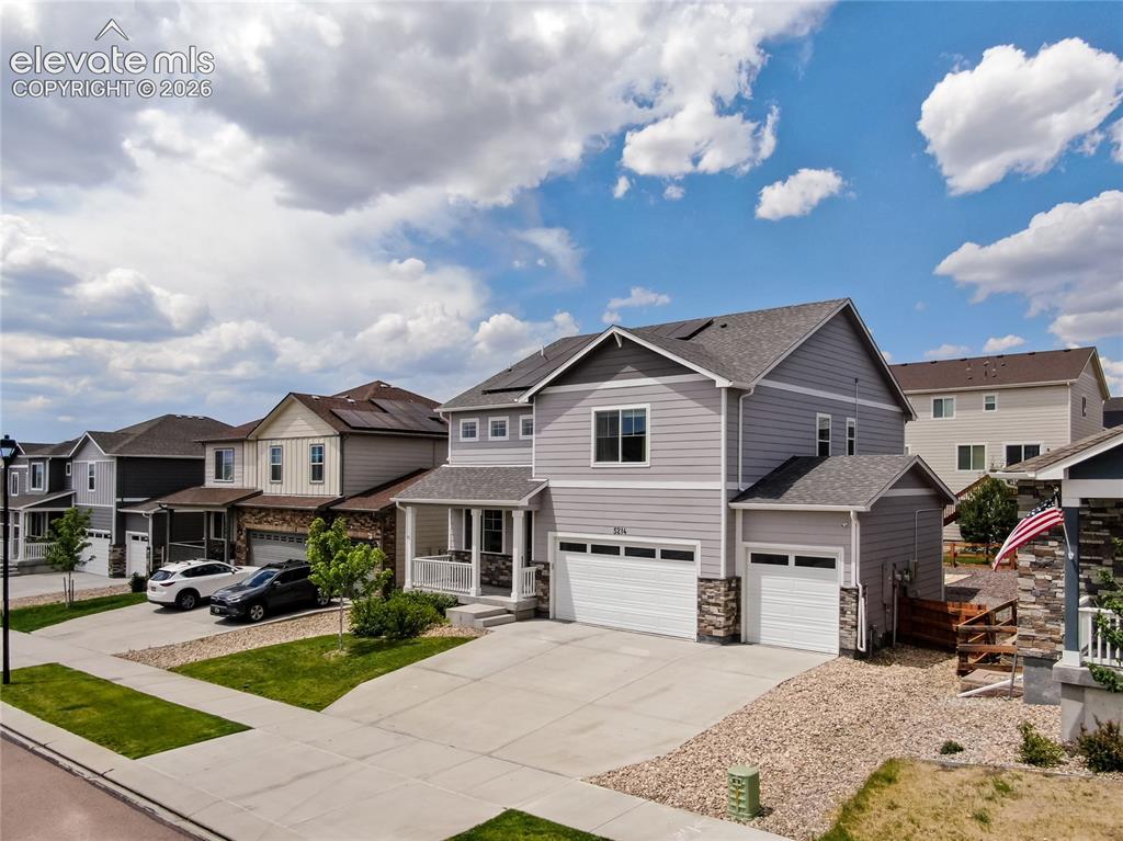 Image 44 of 48: This beautiful School District #20 neighborhood has no HOA dues!