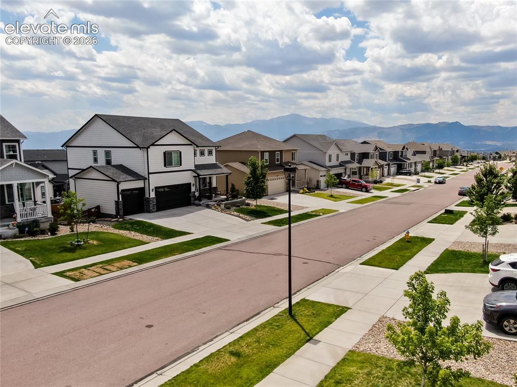 Image 46 of 48: View of the neighborhood