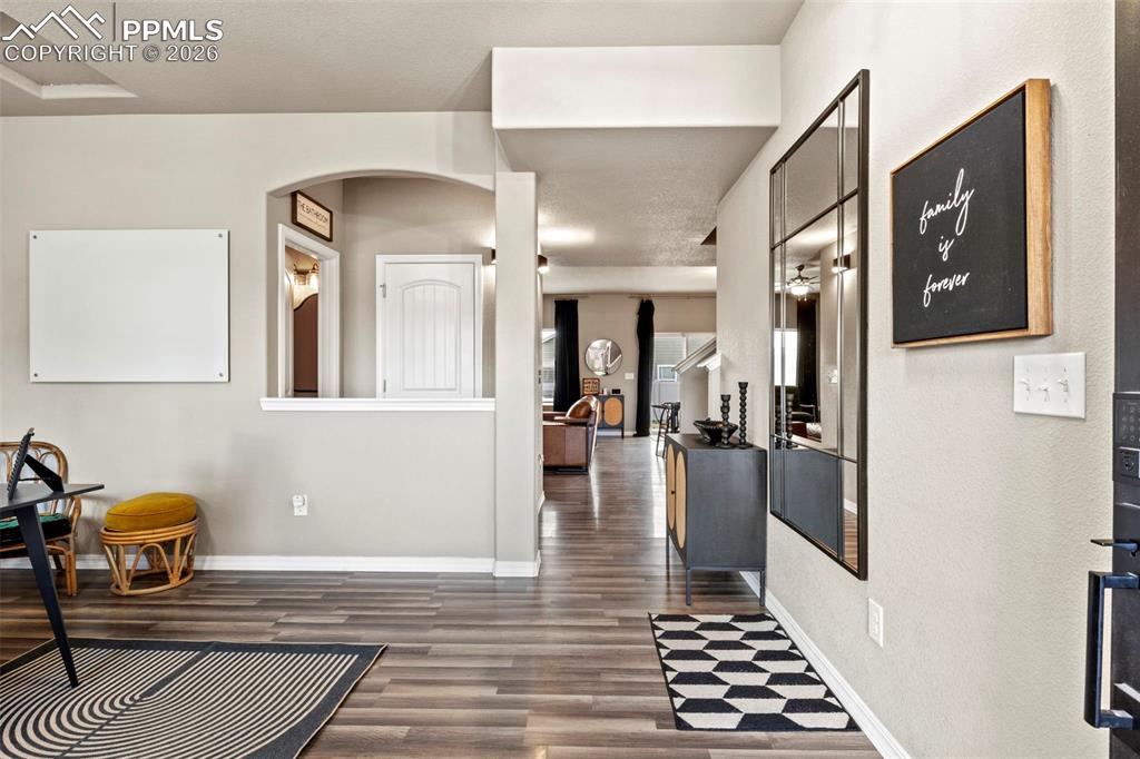 Image 6 of 35: Entry