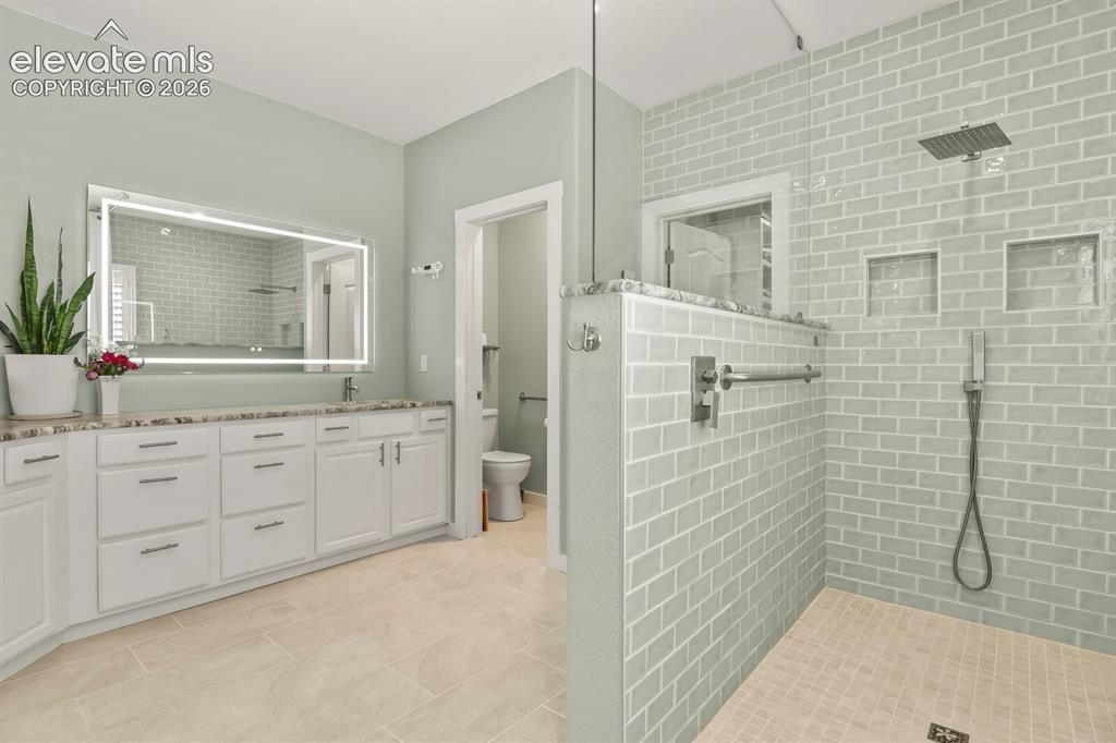 Image 19 of 50: Master Bathroom