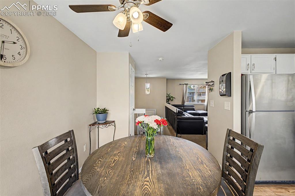Image 11 of 36: Dining Area