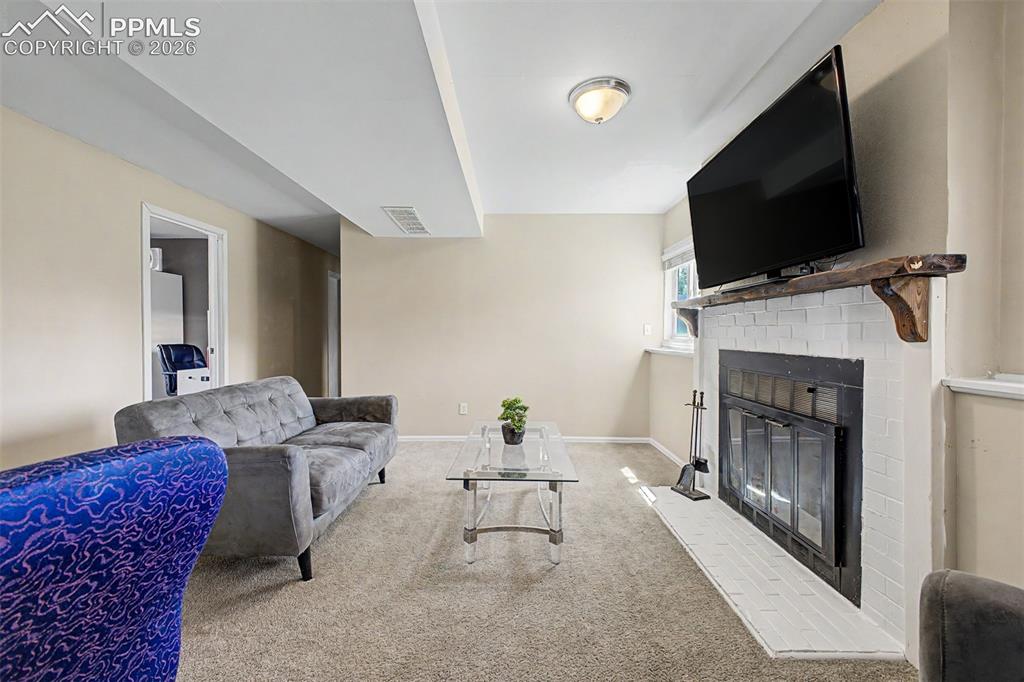 Image 9 of 36: Living Room