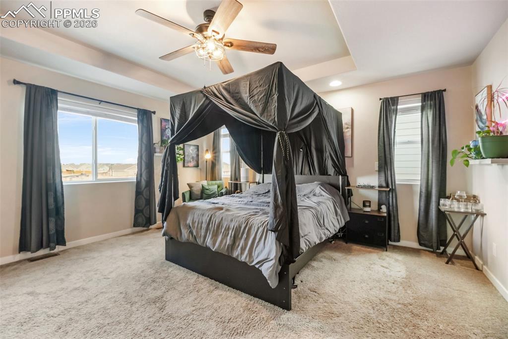 Image 17 of 44: Bedroom