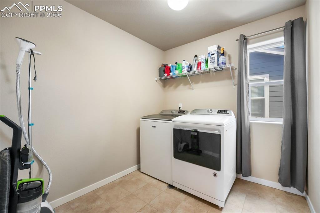 Image 21 of 44: Laundry