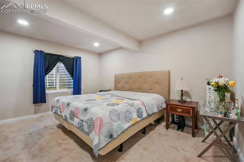 Image 35 of 44: Bedroom