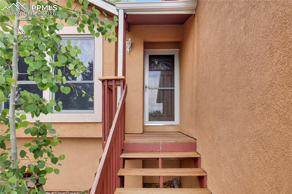 Image 2 of 41: Entry