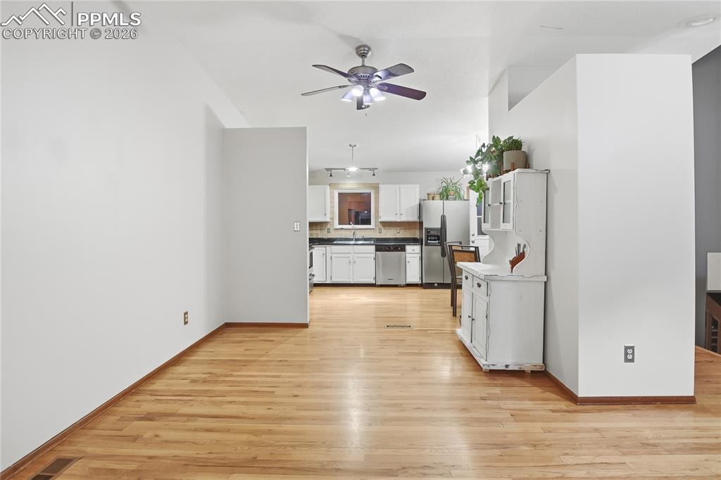 Image 6 of 41: Dining Room