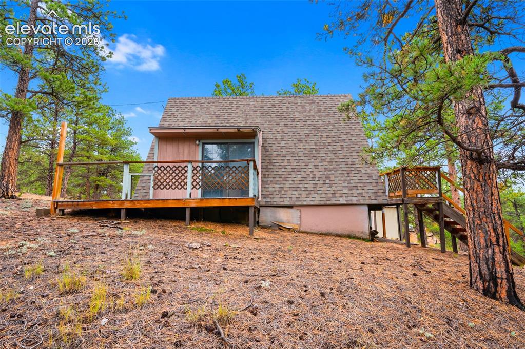 Image 18 of 28: Back of Structure