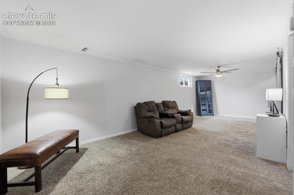 Image 22 of 38: Family Room