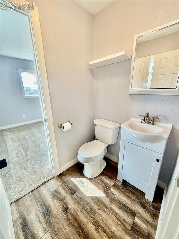 Image 17 of 22: Bathroom