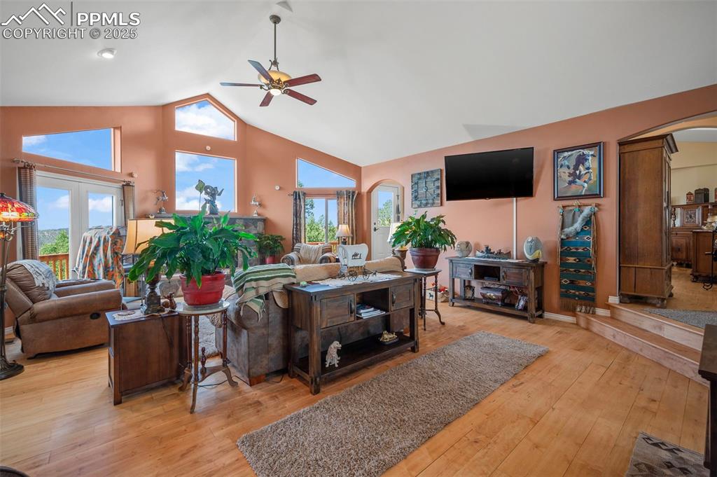 Image 9 of 45: Living Room
