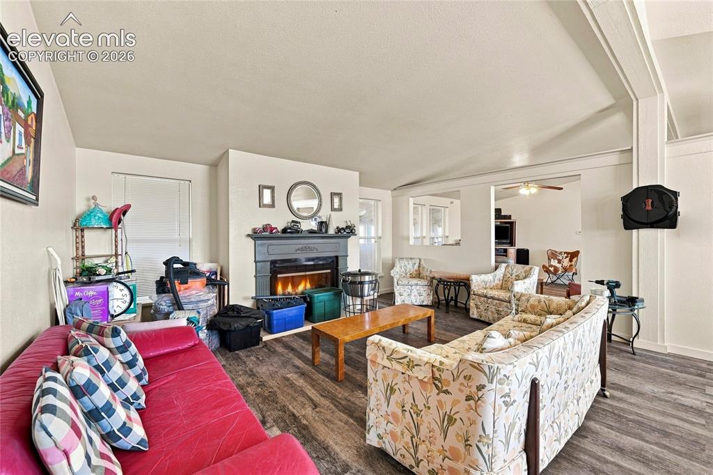 Image 4 of 29: Living Room
