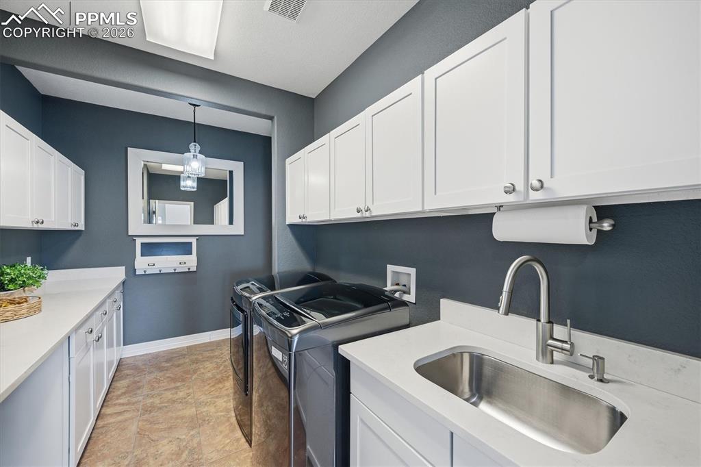 Image 16 of 49: Laundry