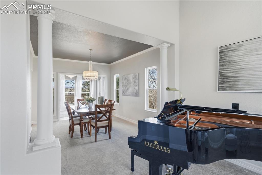 Image 4 of 49: Dining Area