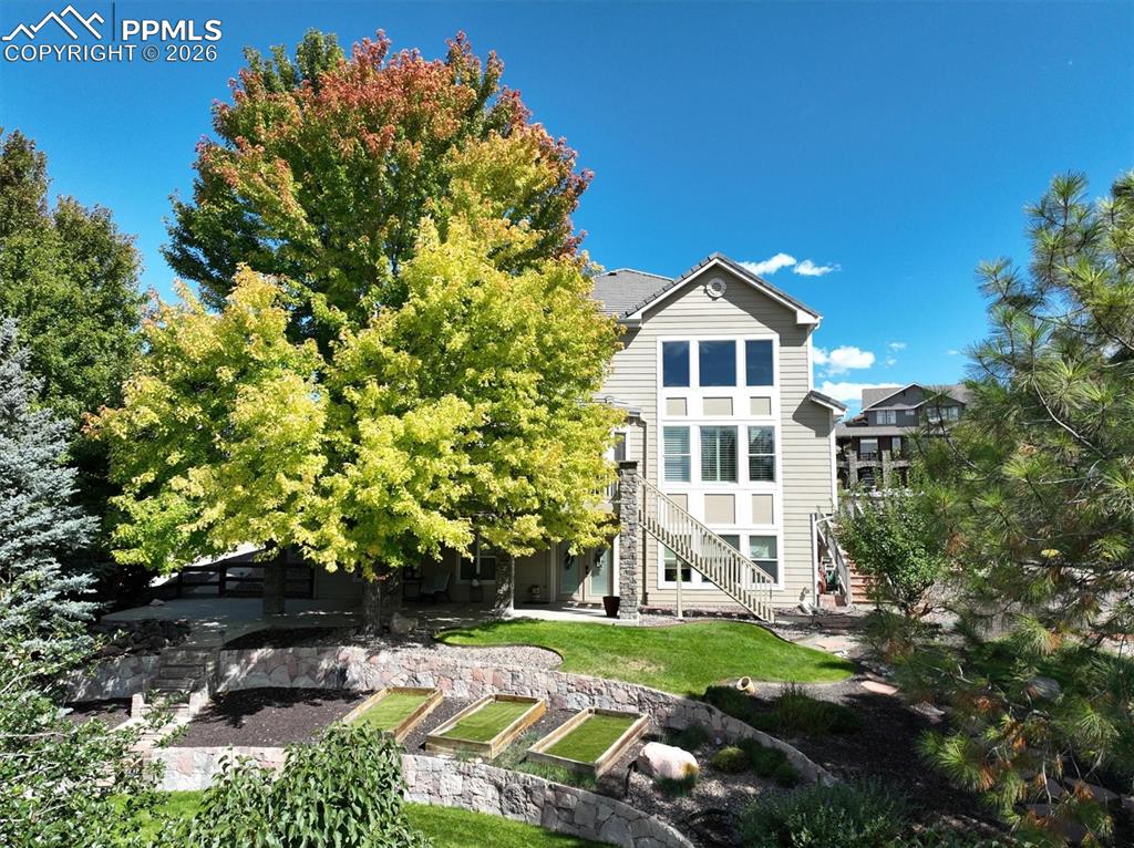 Image 46 of 49: Back of Structure