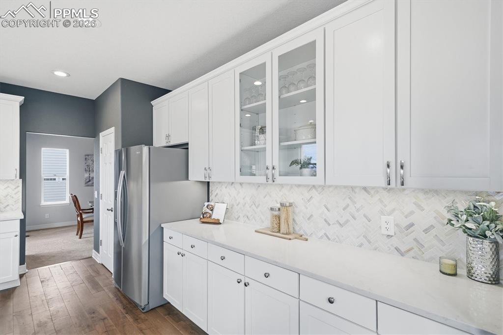 Image 8 of 49: Kitchen