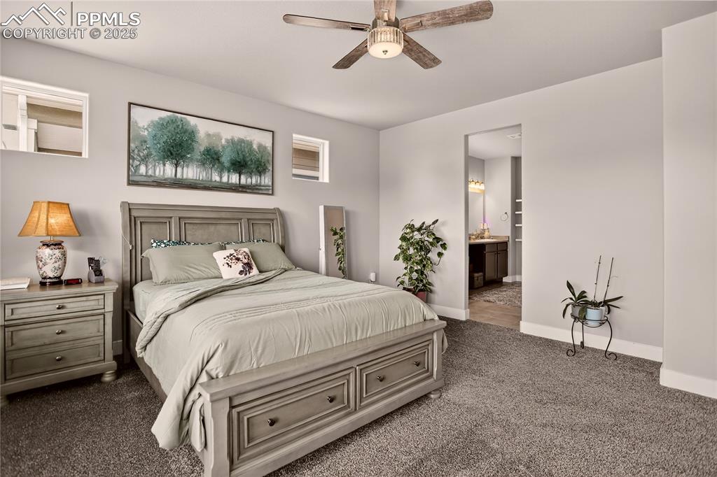 Image 14 of 38: En-suite primary bath