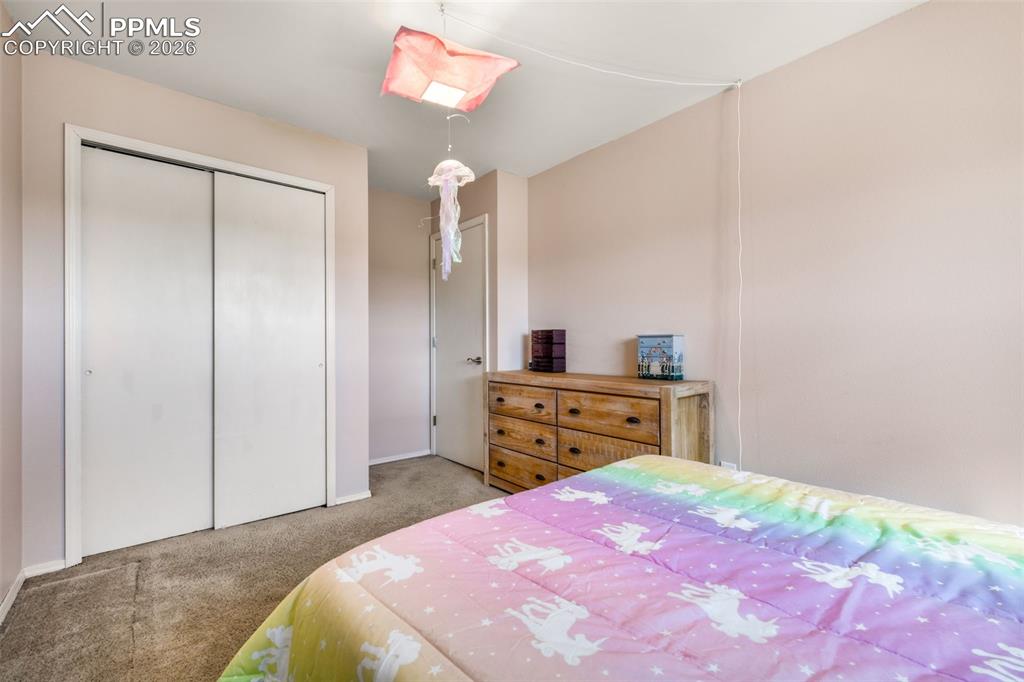 Image 20 of 50: Bedroom