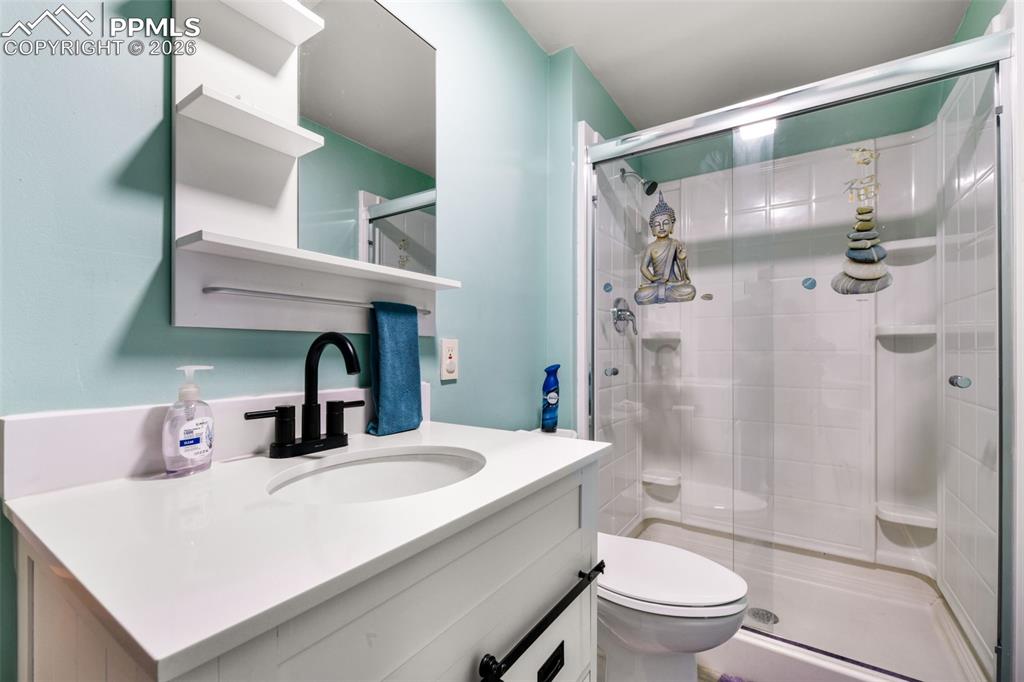 Image 30 of 50: Sitting Room