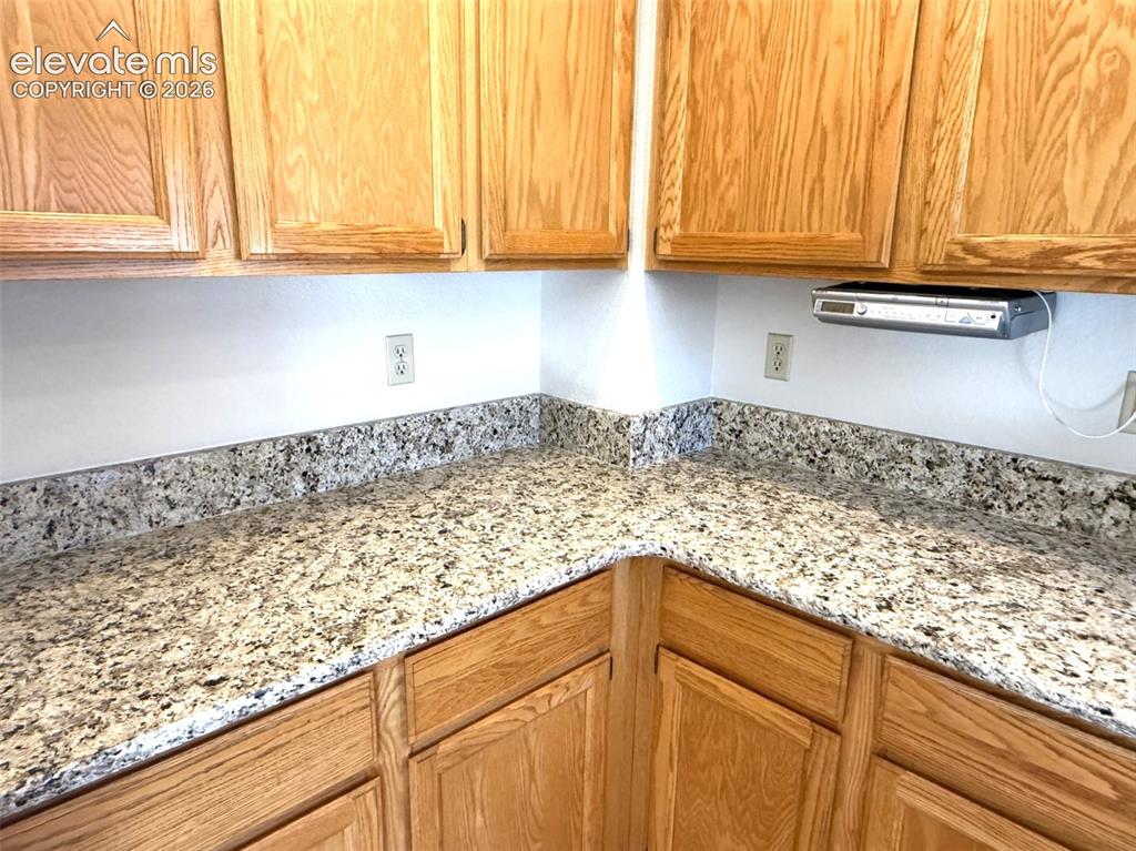 Image 17 of 47: New granite kitchen countertops