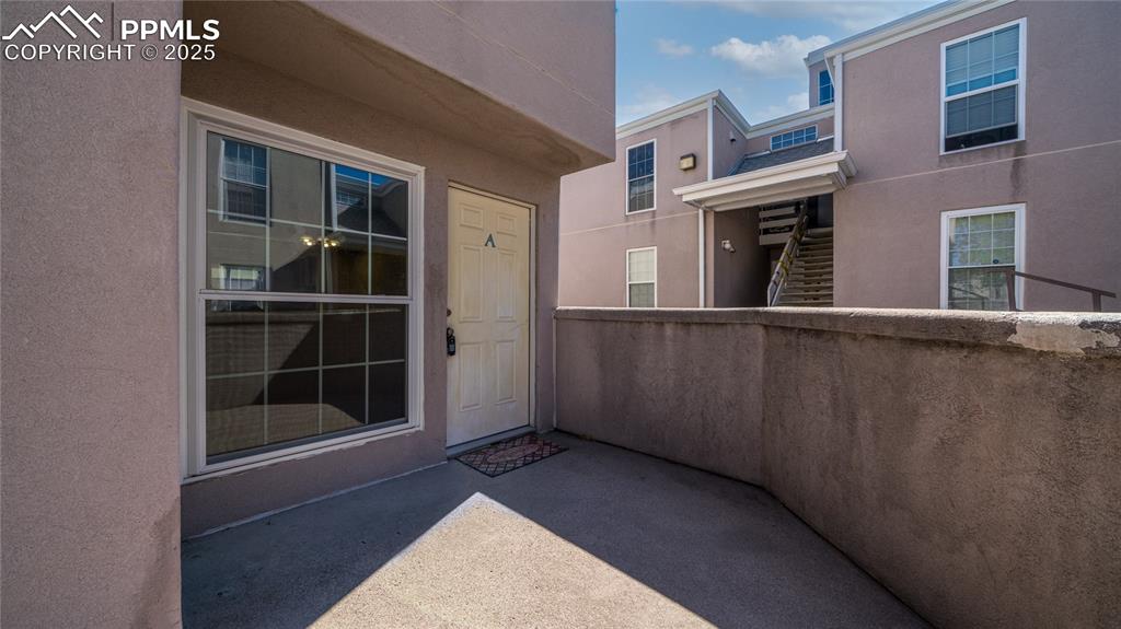 Image 2 of 14: Patio