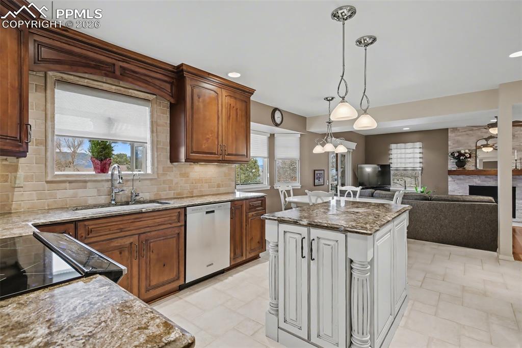 Image 18 of 49: No Description Available