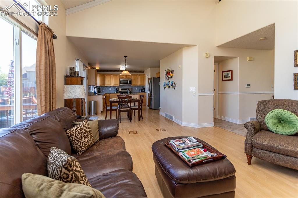 Image 12 of 39: Family Room