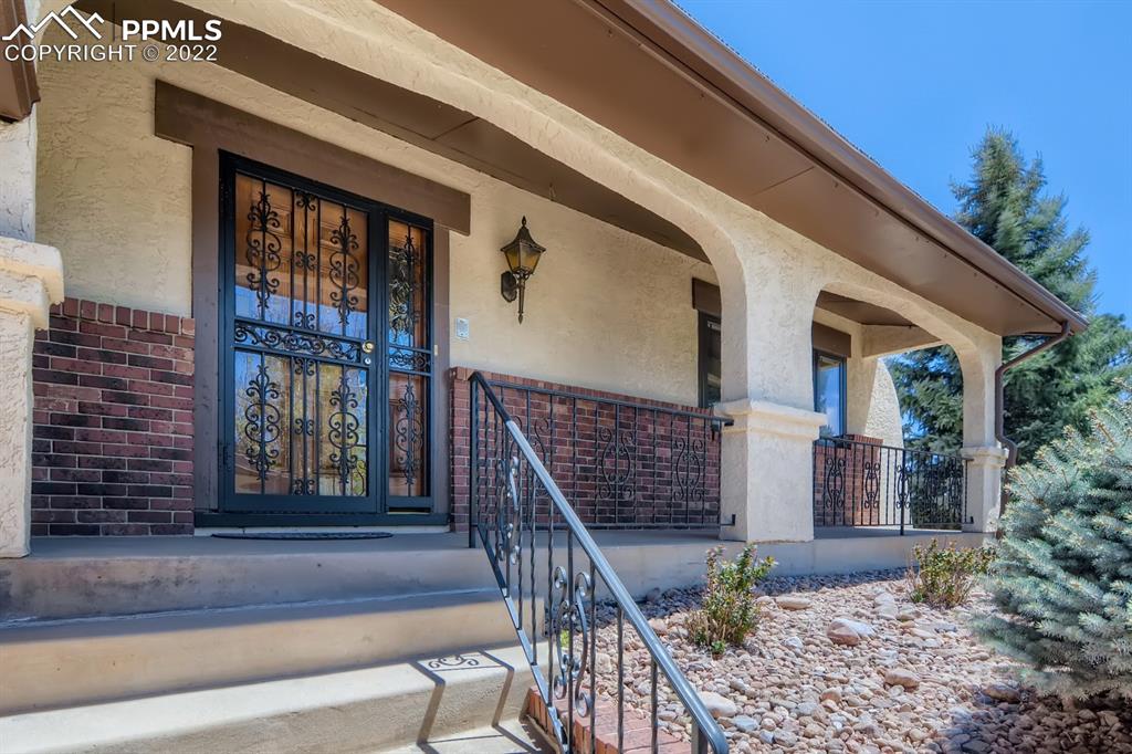 Listing 7949644, Image 2 of 28