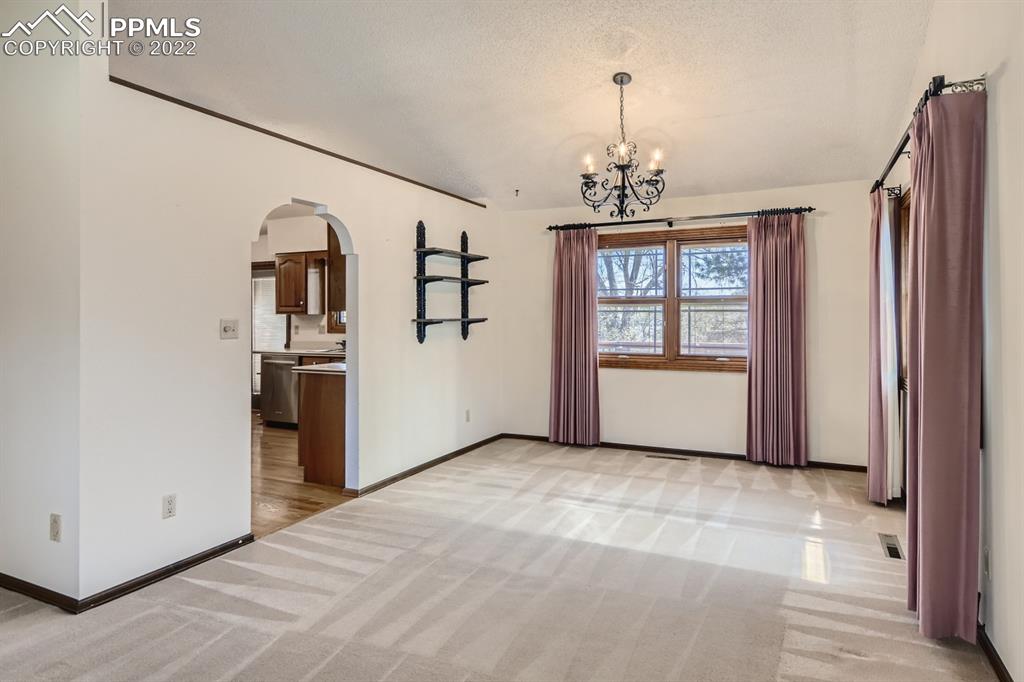 Listing 7949644, Image 7 of 28