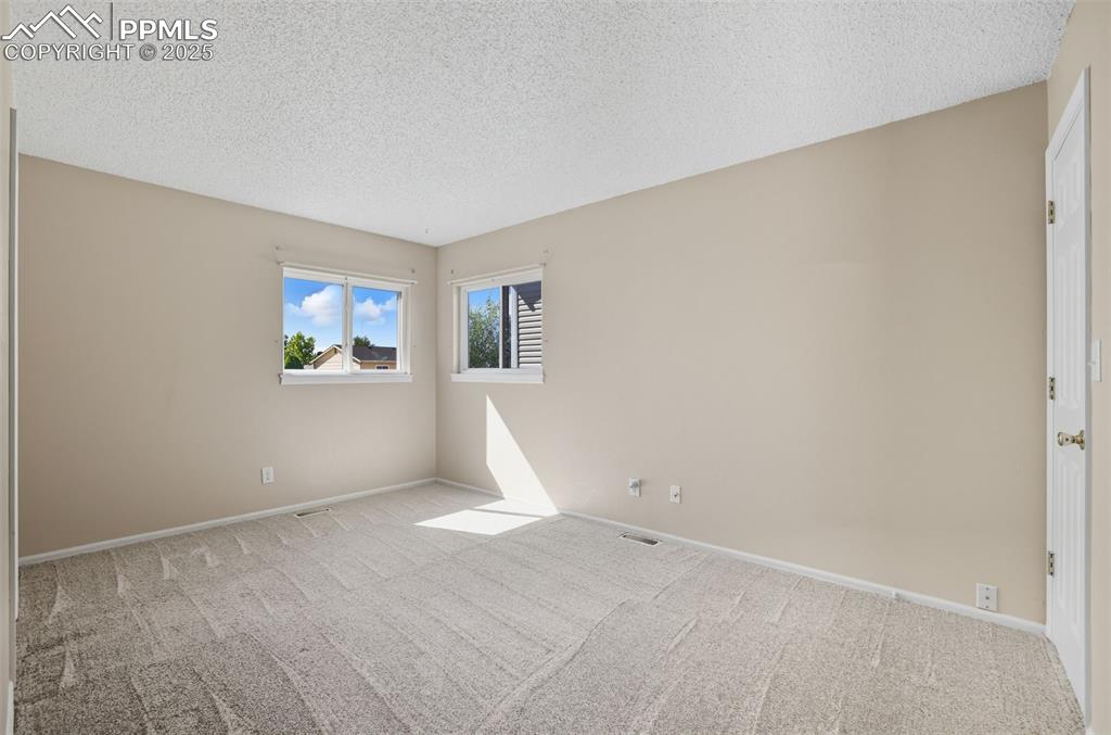 Image 14 of 45: Main Bedroom