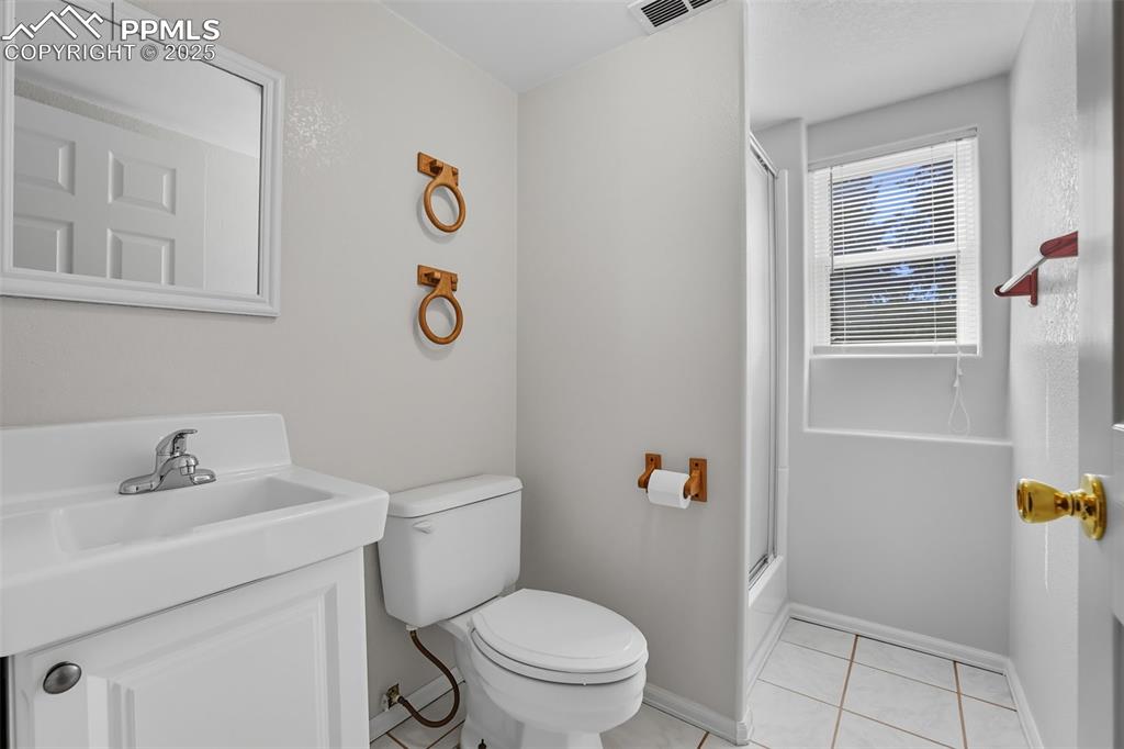 Image 28 of 45: lower bath