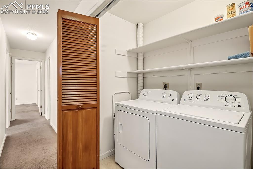 Image 10 of 36: Laundry