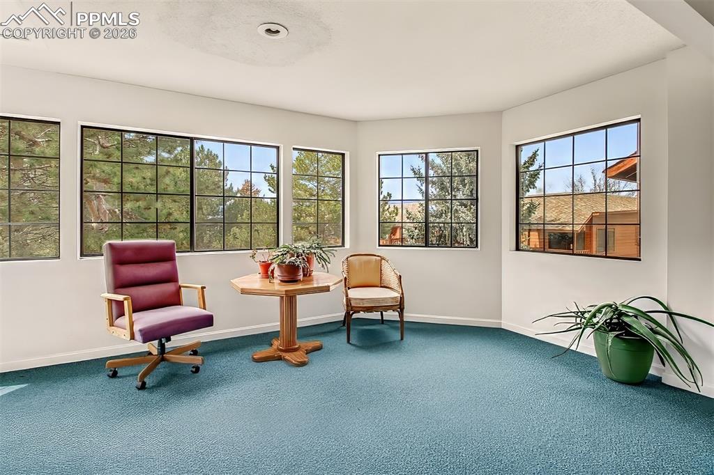 Image 2 of 36: Entrance Foyer