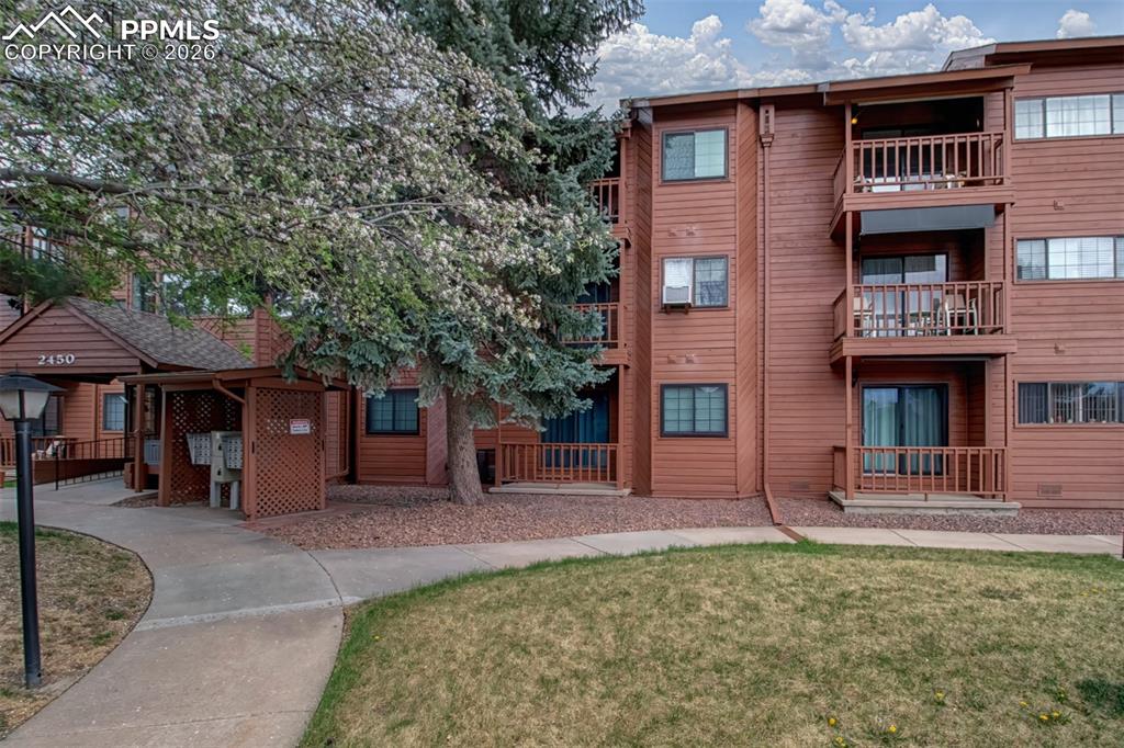 Image 30 of 36: Front of Structure