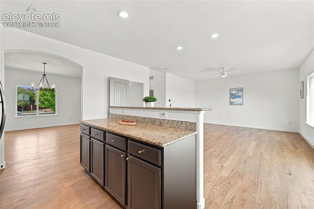 Image 12 of 40: Kitchen