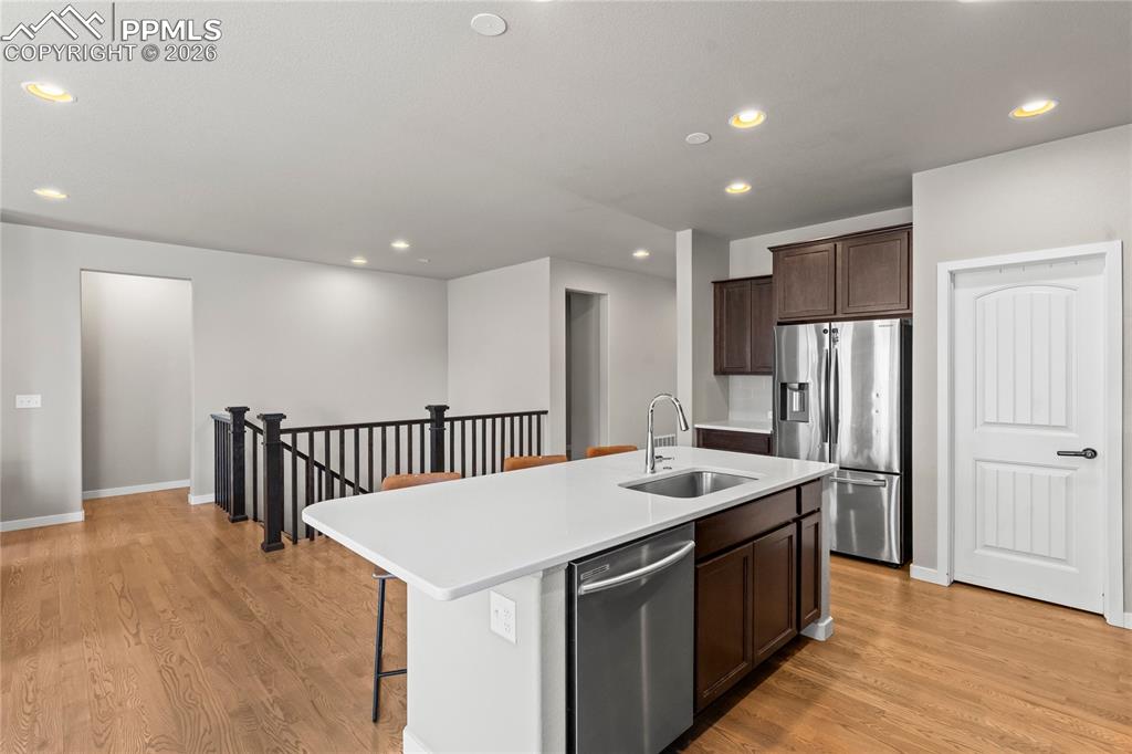 Image 22 of 50: Kitchen