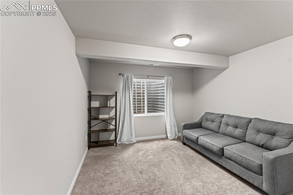 Image 40 of 50: Bedroom