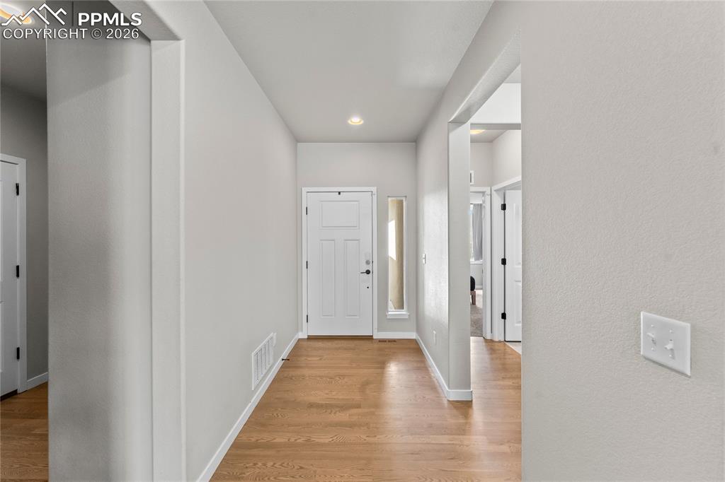 Image 8 of 50: Entry