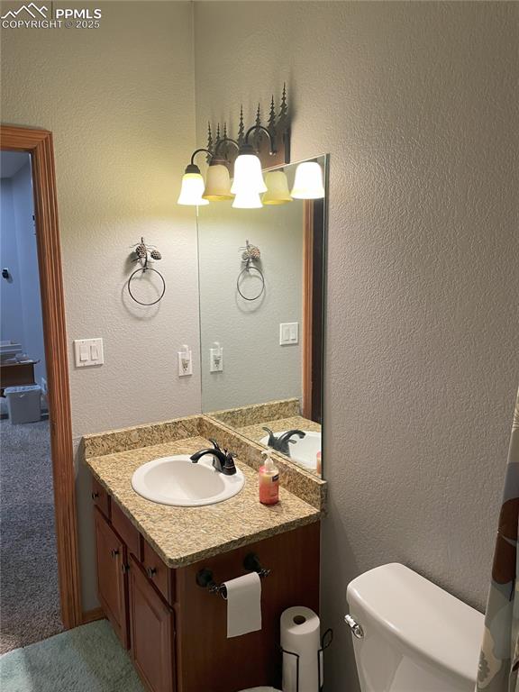 Image 29 of 40: Bathroom