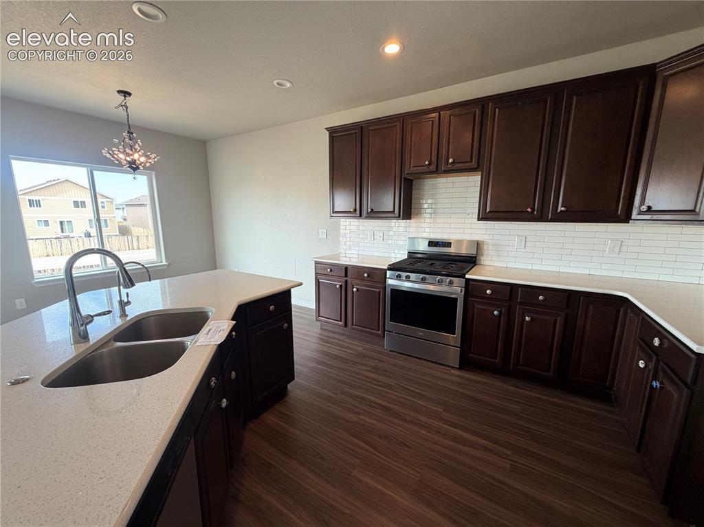 Image 10 of 38: Kitchen